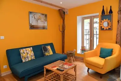 Image de Appt écolo dans bâtisse du XVè, coeur de Conflans