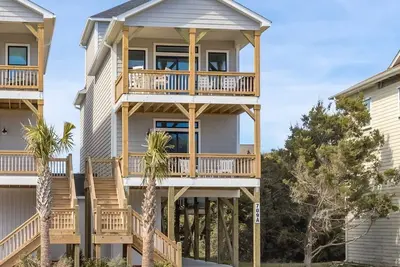 Image de Oyster Bed - Gorgeous 4br Second Row Home! New Construction!