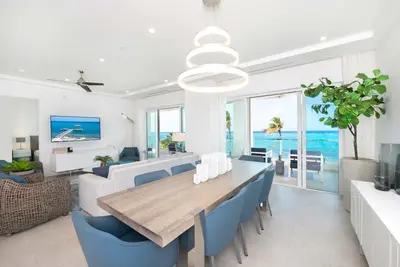 Image de Rum Point Resort #201 4br Premium