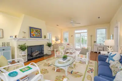 Image de Historic Beachfront Cottage with Private Beach Access by Tybee Cottages