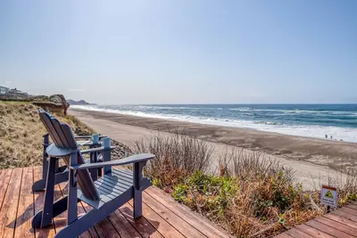 Image de Sweet Gleneden Beach Oceanfront Single-Level has Big Windows, Beach Access!