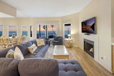 Image de Walk to Pier & Beach | Oceanfront San Miguel Escape