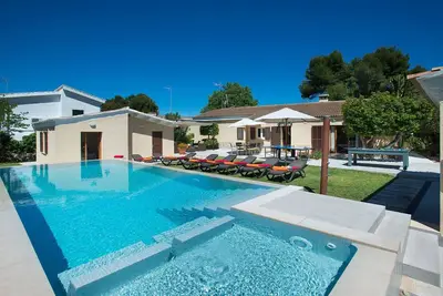 Image de Villa Oms by Villa Plus