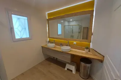 Image de Villa contemporaine avec piscine