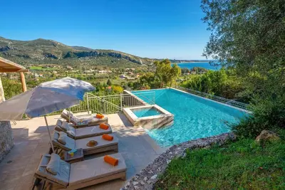 Image de Villa Katelios Bay View by Villa Plus