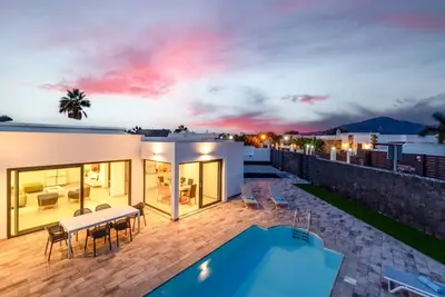Image de Villa La Nueva by Villa Plus