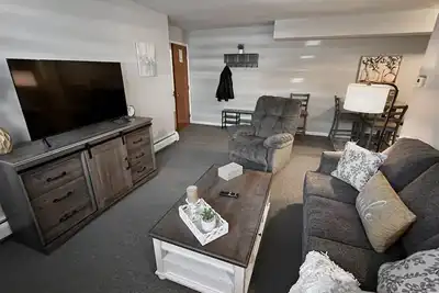 Image de This apartment is located on Main Street in Wellsville Ny.