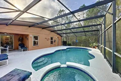 Image de Home near Disney game room, pool