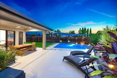 Image de 4br Smithfield Serenity; Pool, Pool Table & Dog Friendly