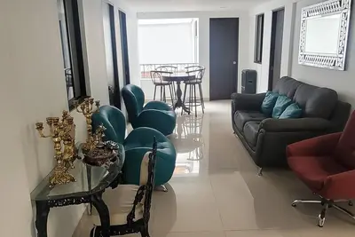 Image de Hotel located just 1 block from Los Molinos shopping center.