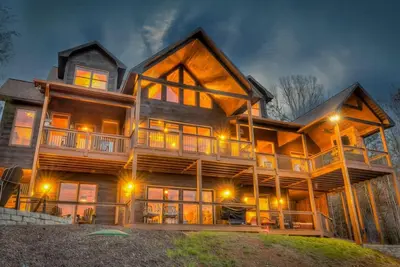 Image de Branch Oak Manor - Million Dollar Views | Hot Tub | Fire Pit