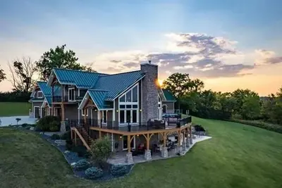 Image de Brookville Ridge - Gorgeous Lake Home w/ Pool, Putting Green, Game Room