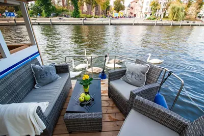 Image de Bateau \"Lisa\" entièrement équipé avec terrasses