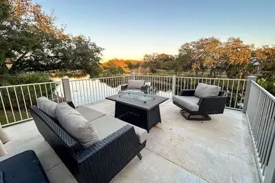 Image de Waterfront, dog-friendly home with lake views, private boat lift & dock
