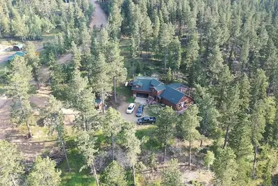 Image de Jr's Hideaway- Secluded Cabin on 3. 5 acres in Northern Black Hills