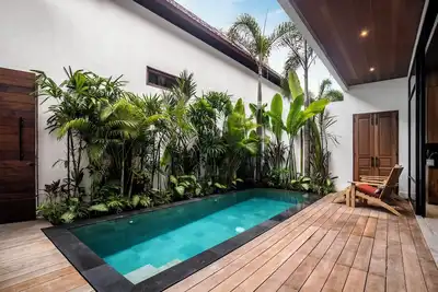 Image de Modern 3 Bdr loft w\/ Pool Walking Sistance to the Beach