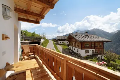 Image de Appartement 'Oberhof Apt Ilmenspitz' avec vue sur la montagne, terrasse partagée et Wi-Fi