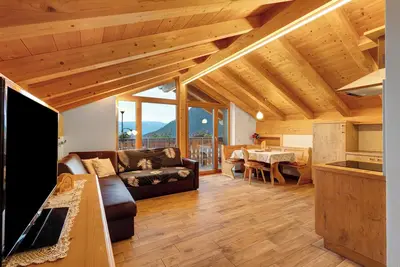 Image de Appartement \"Oberhof Panorama\" avec vue sur les montagnes, balcon et Wi-Fi