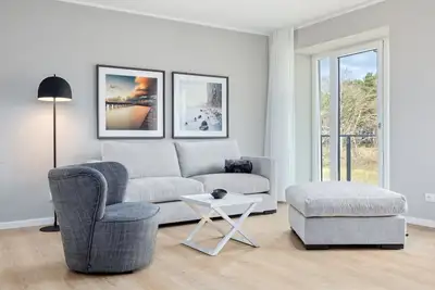 Image de Schönes Ferienapartment in Toplage Direkt an der Ostsee mit Balkon zur Meerseite