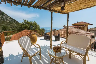 Image de Romantic authentic villa w\/hot tub __ unesco heritage__30 minutes from the beach