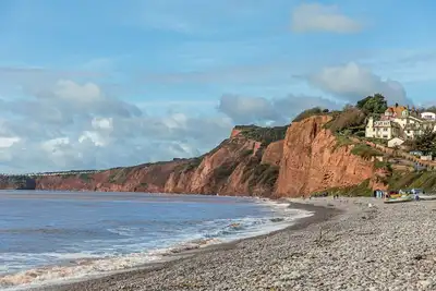 Image de The Pink House - a house that sleeps 6 guests in 3 bedrooms