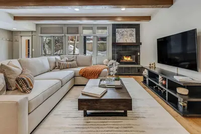 Image de Ski-in/out! 3 Br, 3 Ba Aspen Condo w/ Hot-tub!