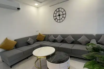 Image de European Boutique Styled Airbnb with Modern Amenities