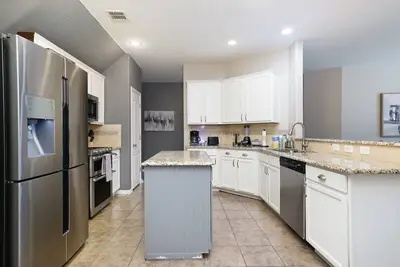Image de Luxury 5br-Comfort & Convenience