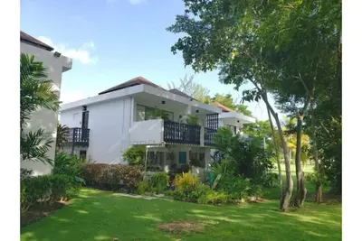 Serene Studio with Pool, Rockley