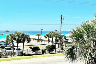 Image de Corner of Paradise-Hot Tub & Heated Pool-BeachView