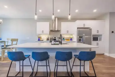 Image de Modern 3bdr Townhouse - Bbq - Smart Tv