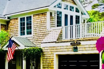 Image de Private lookout cottage close to private trails and Pond