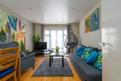 Image de GuestReady - Une touche d'élégance à Burnt Oak