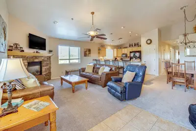 Image de 2 Mi to Lake: Apt w/ Balcony in Payson!