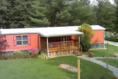 Image de 2 bedroom in Hocking Hills, with Luxury Hot Tub, Kid Friendly, Hammocks, Logan ohio