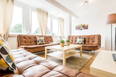 Image de Ferienwohnung Langenfeld 02, 150qm, 3 Schlafzimmer, 1 Wohn-\/schlafraum, Max. 12 Personen