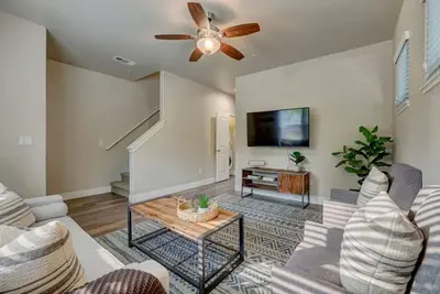 Image de Deluxe Serene Home | Centralized Ac | Near Grocery