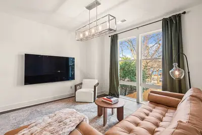 Image de Fast Wifi|Downtown Eav| Eav Retreat