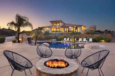 Image de Colina by AvantStay | Private Mountain Top Oasis w/ Pool, Hot Tub, Putting Green
