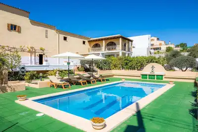 Maison de campagne 'Can Munito' avec piscine privée, Wi-Fi et climatisation