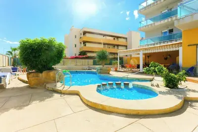 Image de Appartement \"Elsa's Rotonda\" près de la mer avec piscine partagée et Wi-Fi