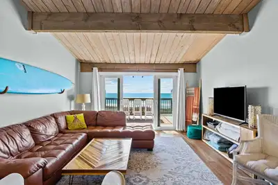Image de Coral Shores #4-Ocean Front Condo in Pine Knoll Shores, Nc