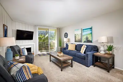 Image de Serene Ncv Beach Condo with Verdant Gardens & Ocean Glimpses!