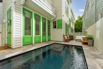 Image de Downtown Charleston Heated Pool - 1 Block to King