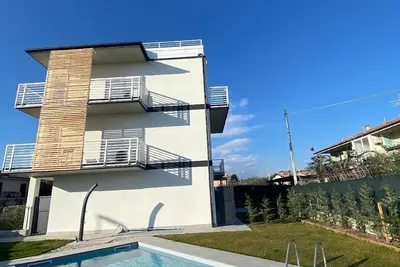 Image de Appartement de vacances Lazise pour 1 - 4 personnes avec 2 chambres Ă coucher - Logement de vacances
