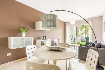 Image de Nouveau. Bel Appartement Avec Jardin