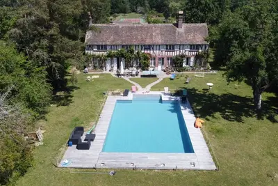 Image de Propriété de campagne - Forêt de Rambouillet - Piscine chauffée \/ Tennis