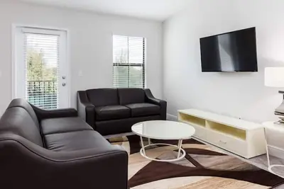 Image de Lovely 2 Bed 2 Bath Town Home-2sltth1