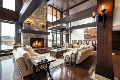 Image de Penthouse, 9 bdr ski in/out, steps to Village