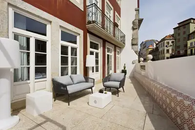 Image de Amazing 2 Bedroom Apt w/ Great Views, 5 min Walk From Douro River in City Center